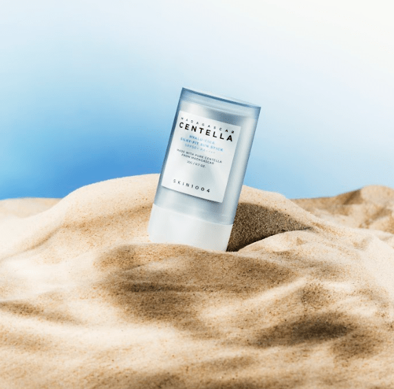 skin1004-sun-hyalu-cica-silky-fit-sun-stick-20g-39172019257590_1440x