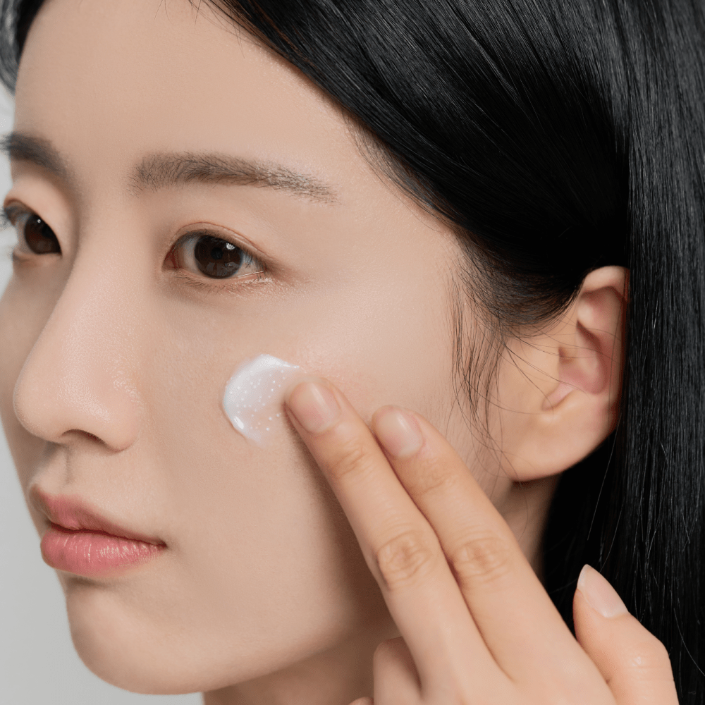 skin1004-madagascar-centella-tone-brightening-capsule-cream-75m-37793803501814_1440x